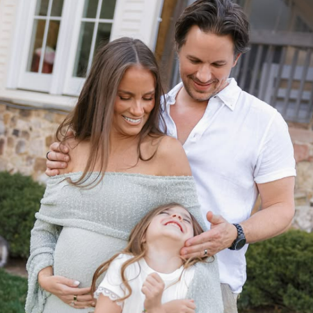 Angela Stacy and her family doing photoshoot for their second pregnancy.